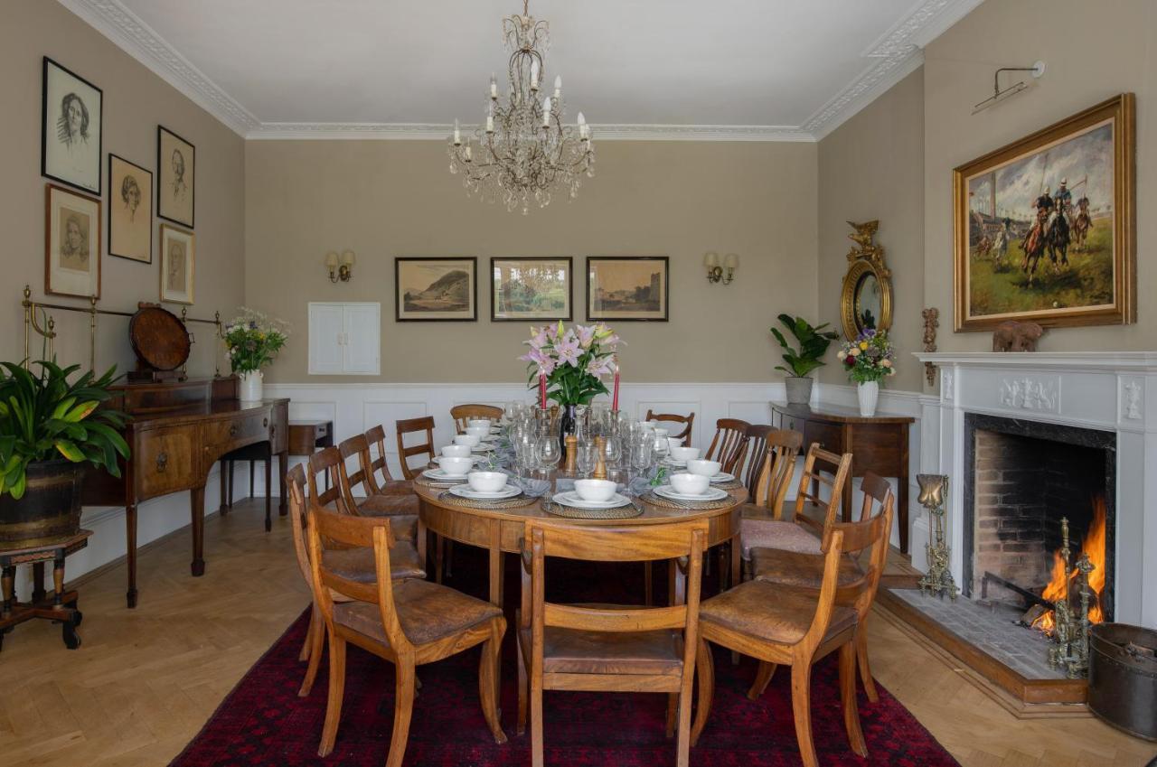 Henge Estate - Restored Manor House, Up To 11 En-Suite Bedrooms Shrewton Bagian luar foto