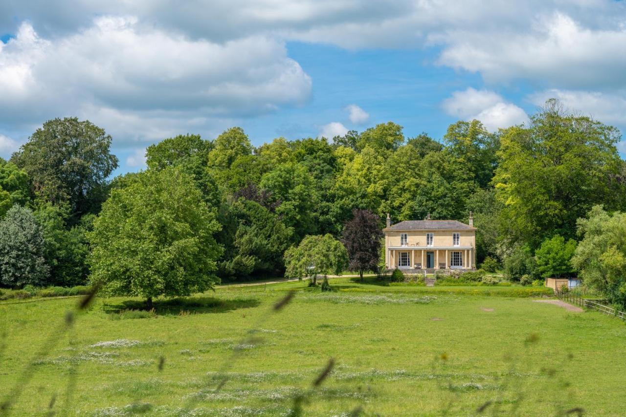 Henge Estate - Restored Manor House, Up To 11 En-Suite Bedrooms Shrewton Bagian luar foto